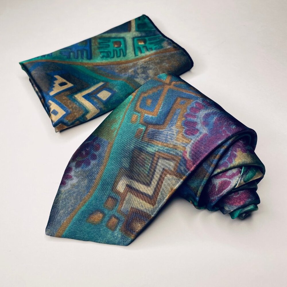 ✨ 2 for 20 ✨ Colourful Green Mayan Necktie and Pocket Square
